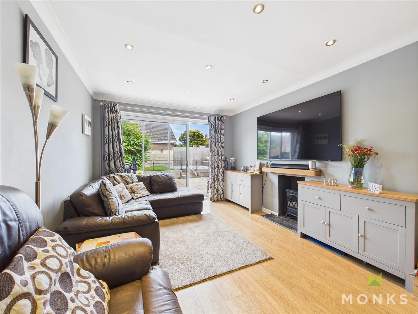 3 Rosehill Close, Oswestry, SY11 4DY SSTC